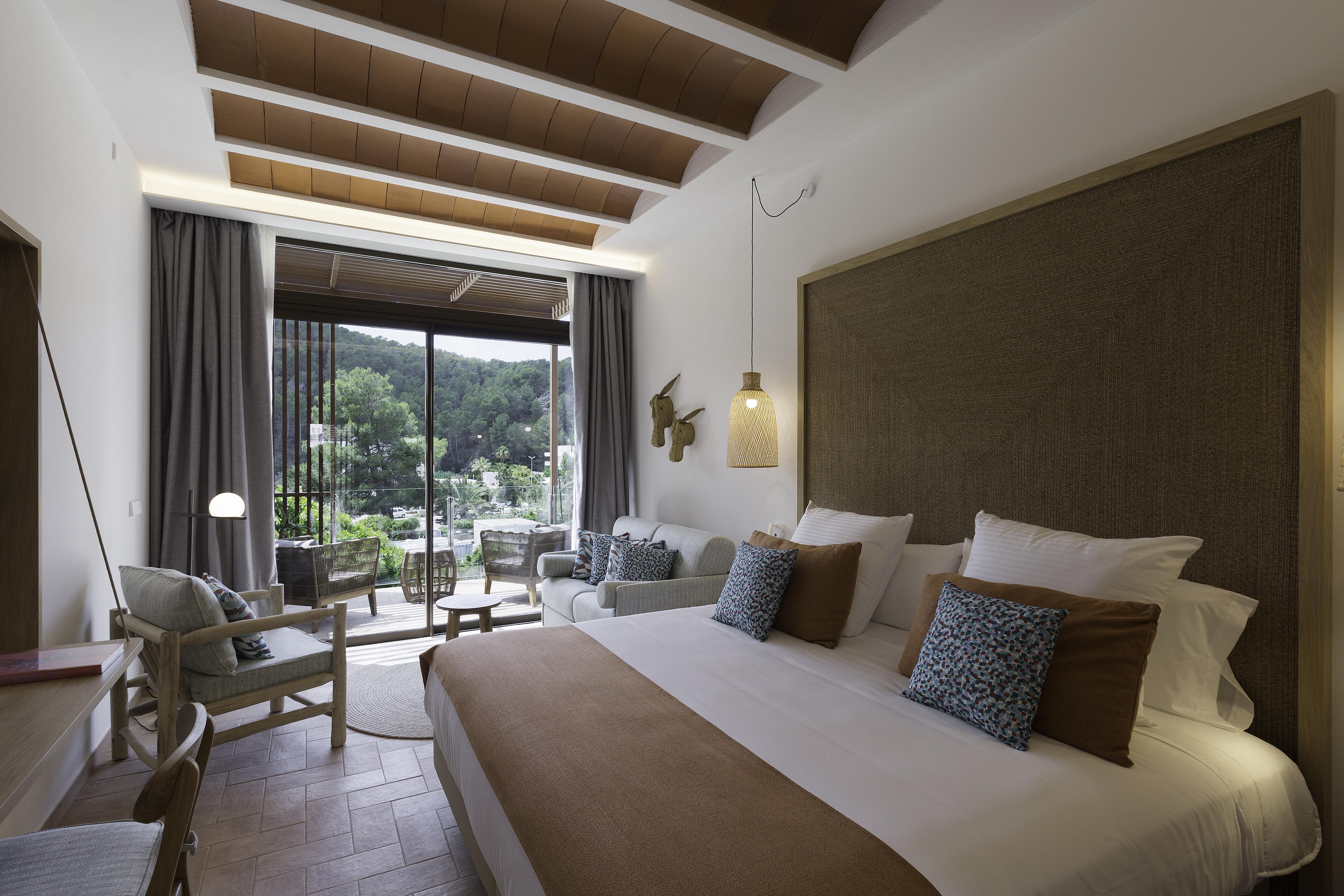 Cala San Miguel Ibiza Resort, Adults Only, Curio Collection By Hilton Port de Sant Miguel エクステリア 写真 Deluxe Room