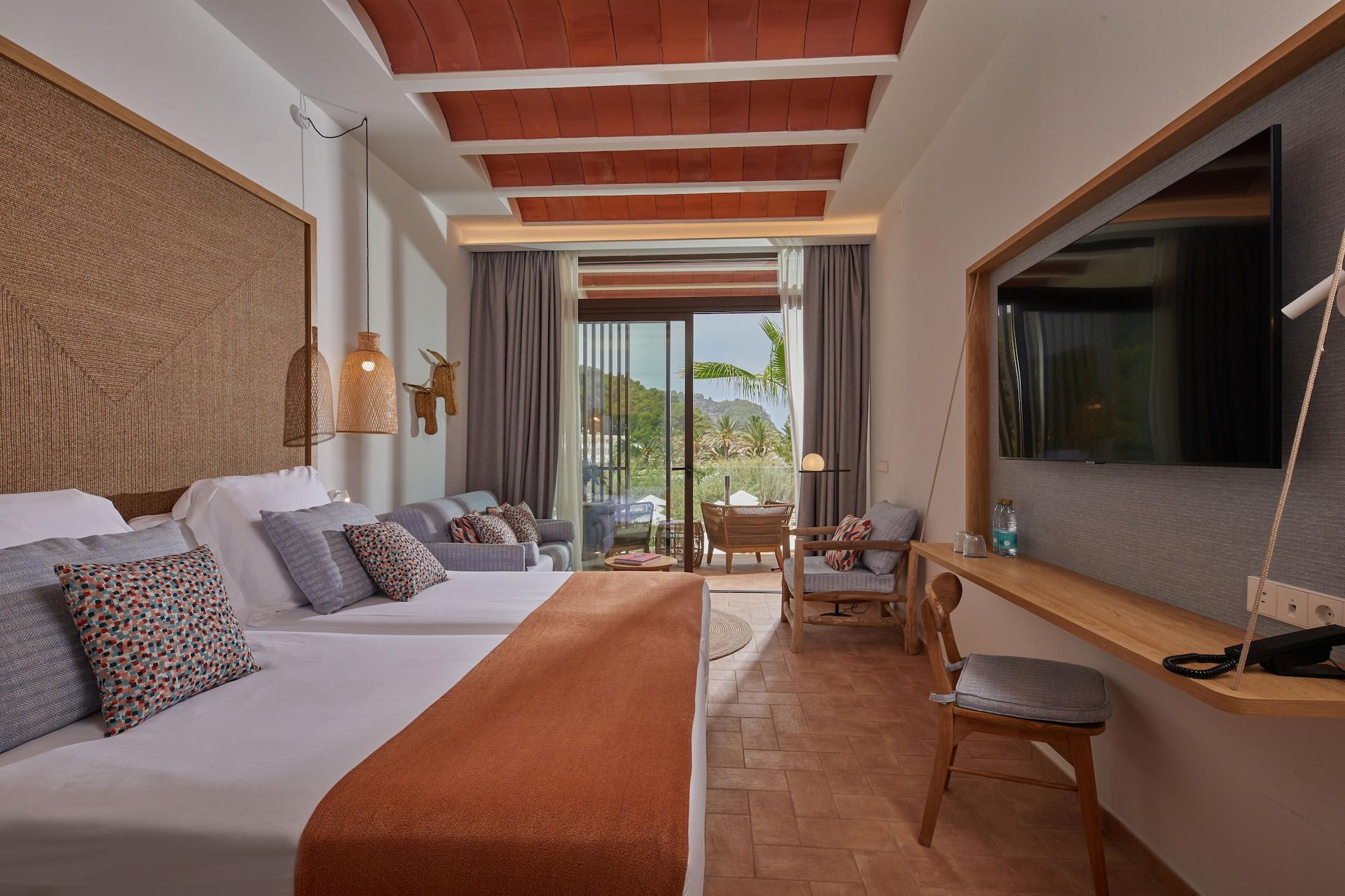 Cala San Miguel Ibiza Resort, Adults Only, Curio Collection By Hilton Port de Sant Miguel エクステリア 写真 Deluxe room