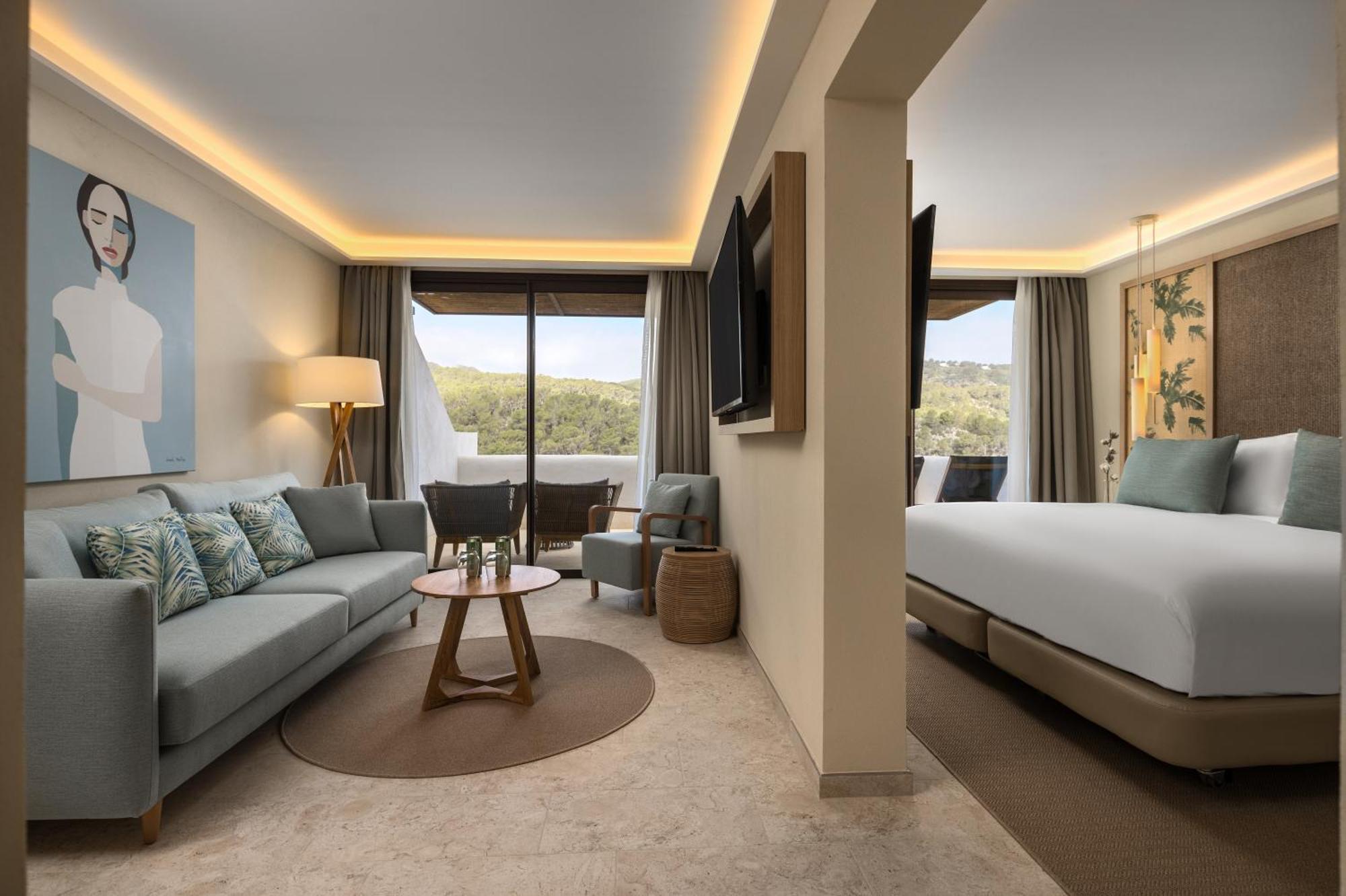 Cala San Miguel Ibiza Resort, Adults Only, Curio Collection By Hilton Port de Sant Miguel エクステリア 写真