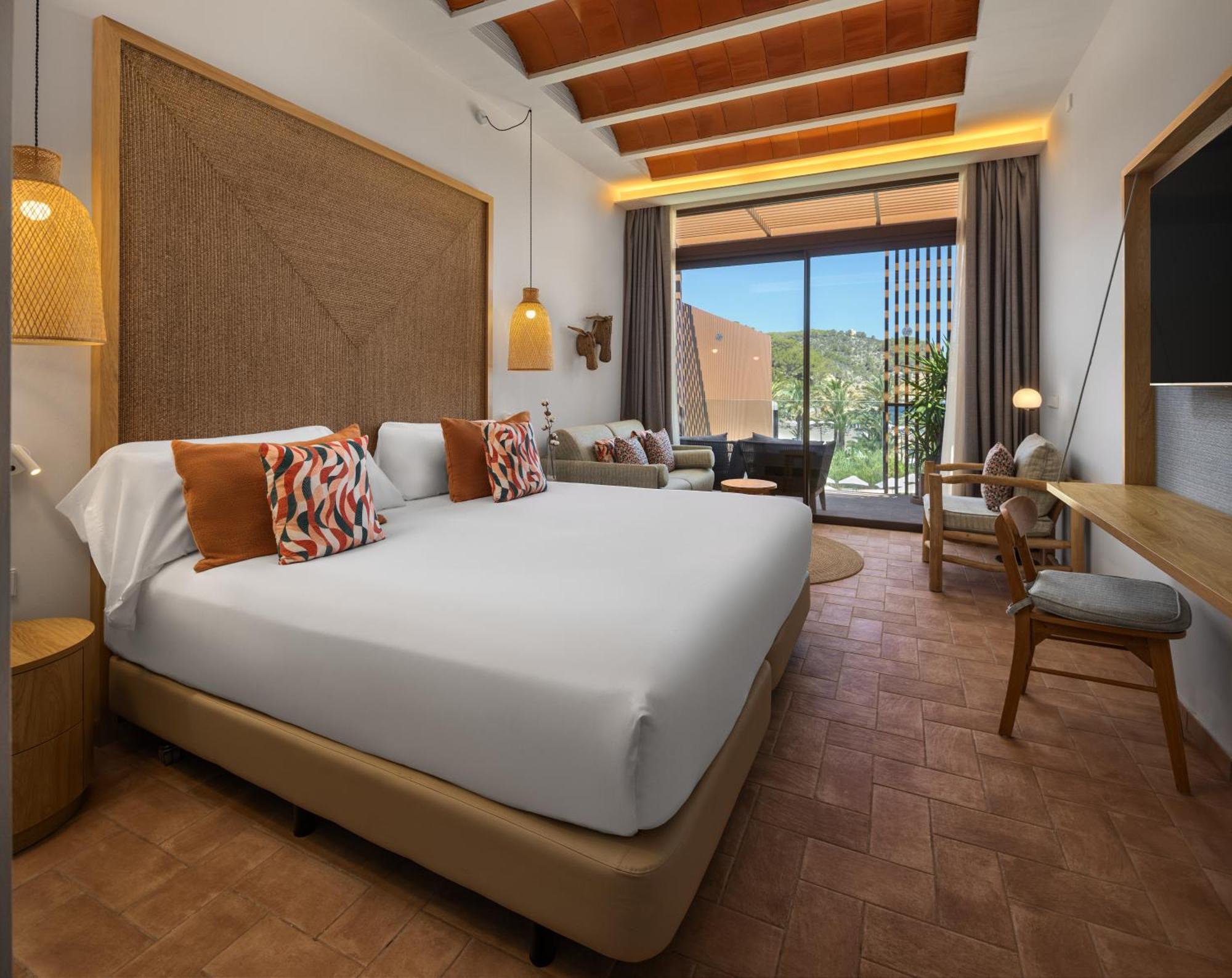 Cala San Miguel Ibiza Resort, Adults Only, Curio Collection By Hilton Port de Sant Miguel エクステリア 写真